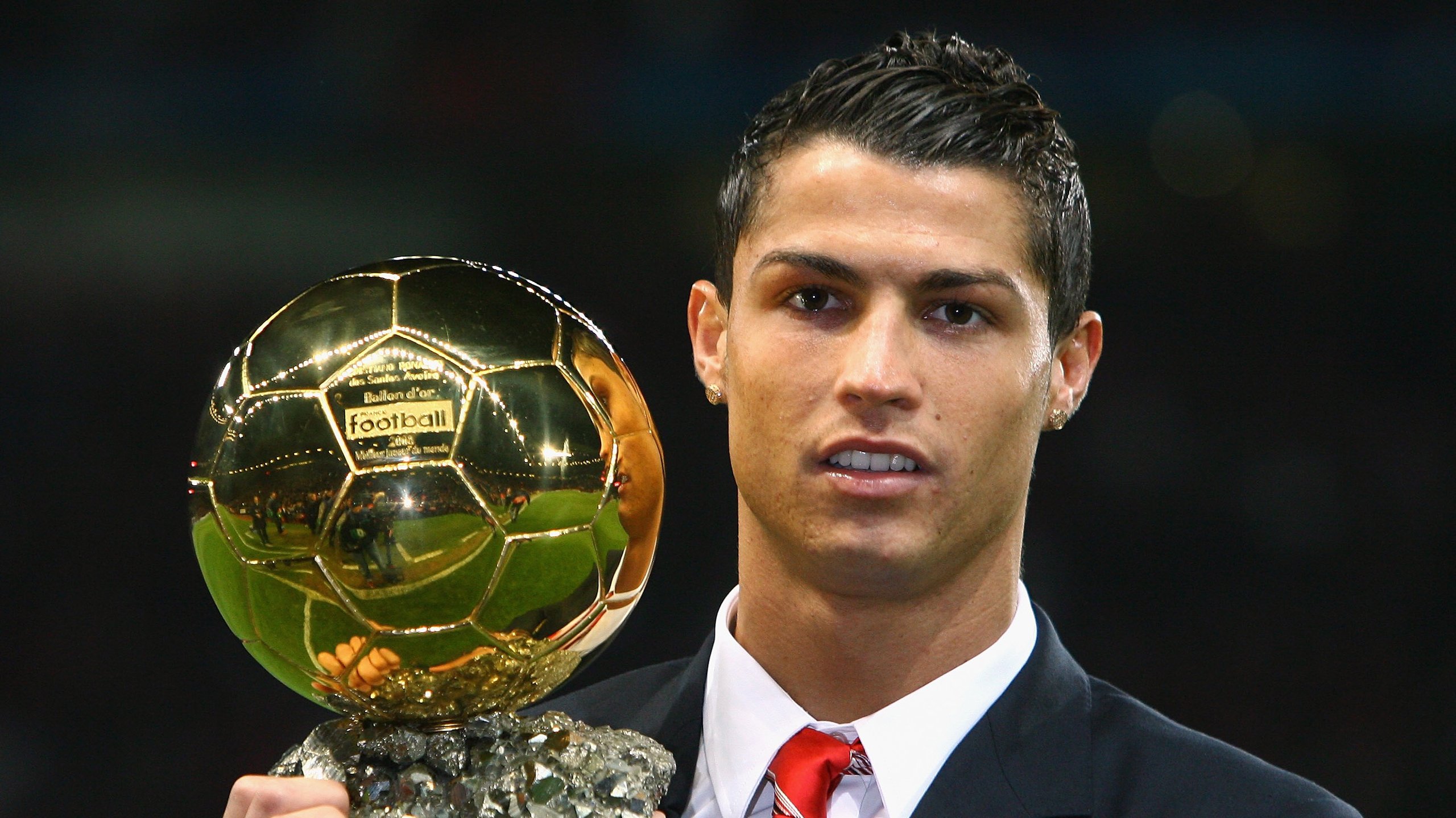 王者归来！费德勒复出首秀惊艳马德里，沸腾的西班牙之夜，费德勒王者归来引爆马德里！